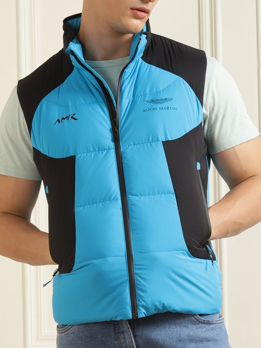 

HACKETT LONDON Men Blue & Black Colourblocked Water Resistant Puffer Jacket