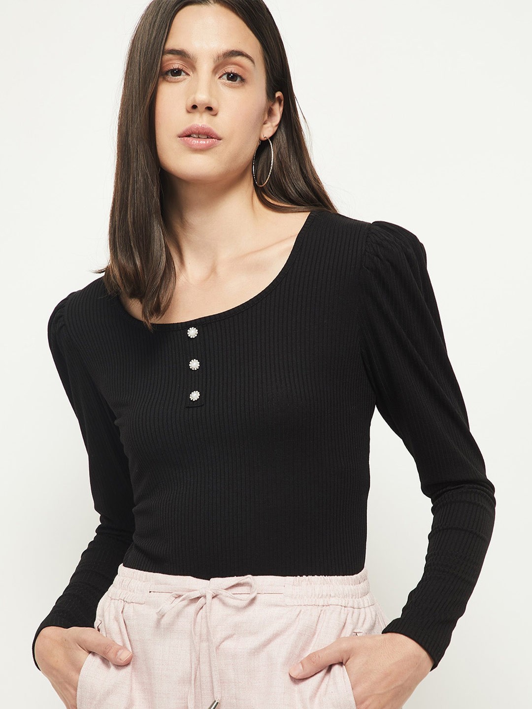 

max Black Puff Sleeve Top