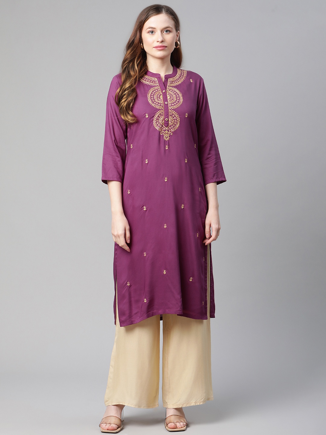 

Rangriti Women Assorted Embroidered Straight Kurta