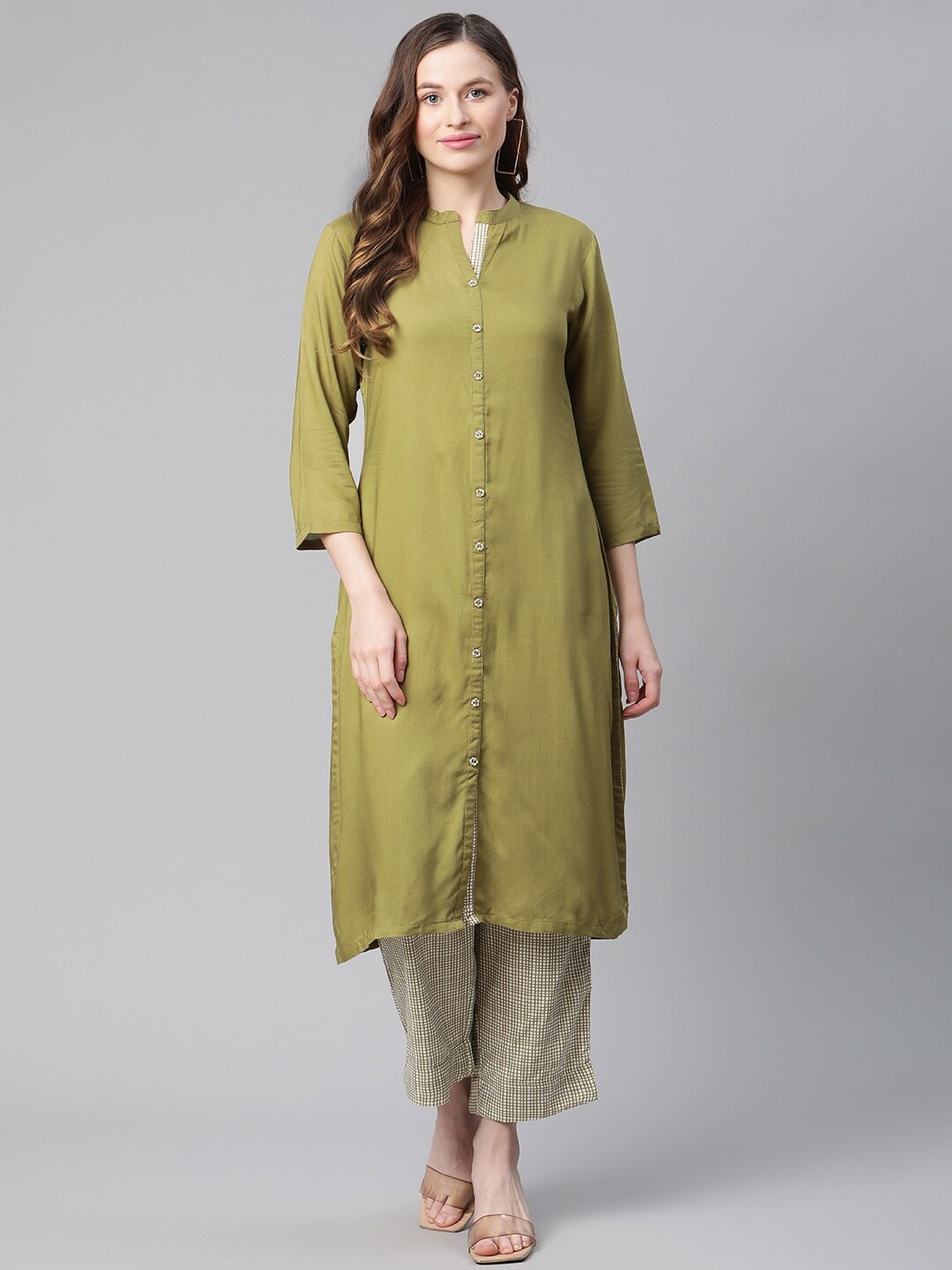 

Rangriti Women Assorted Solid Kurta with Checked Trousers