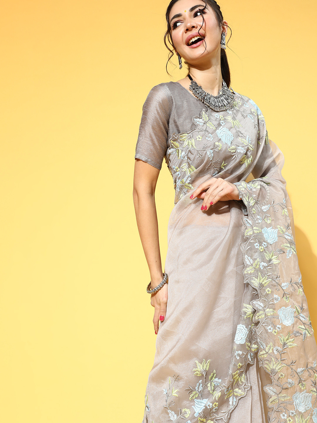 

Saree Mall Solid Saree, Grey