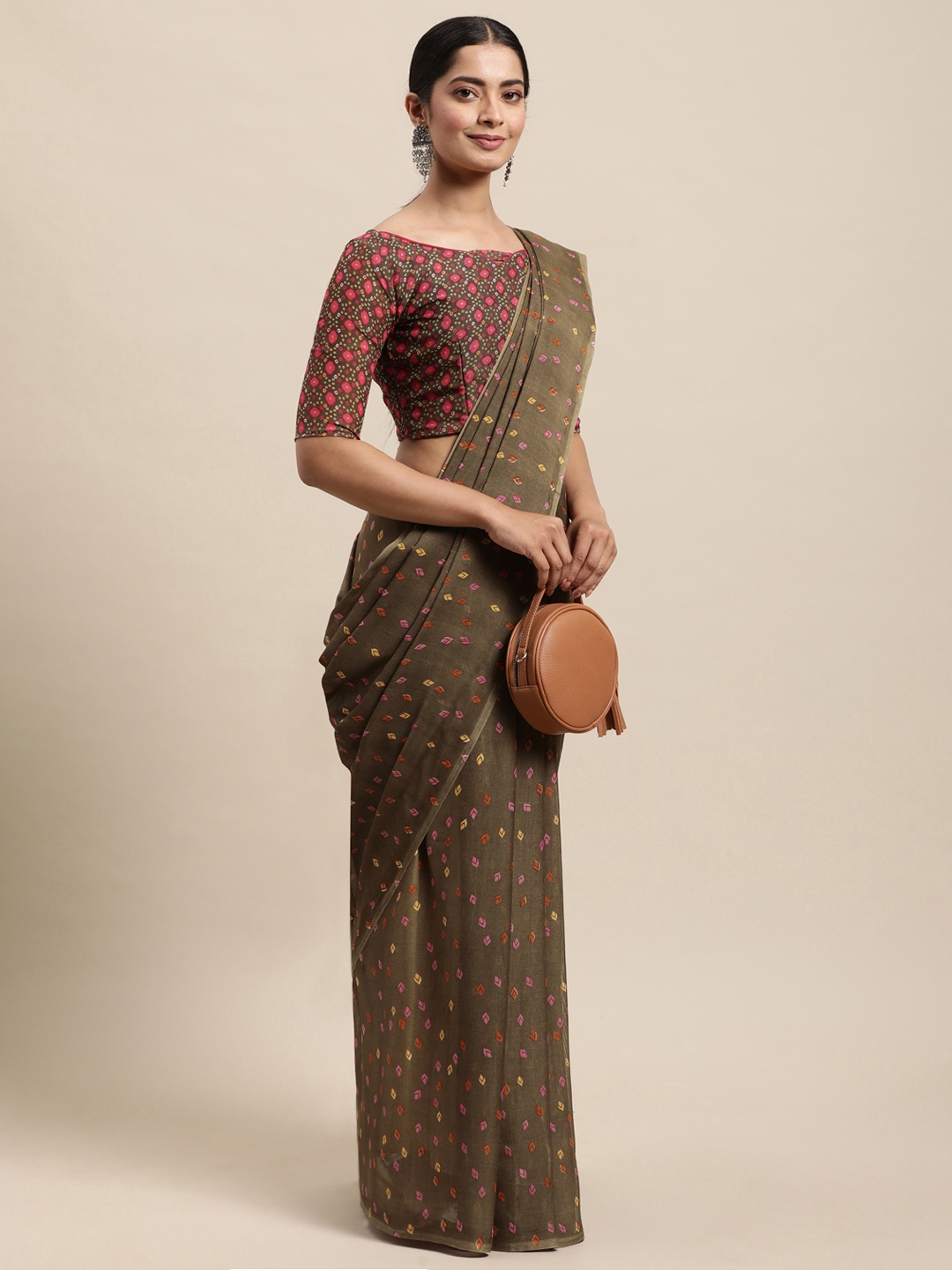 

KALINI Women Brown & Red Ethnic Motifs Saree