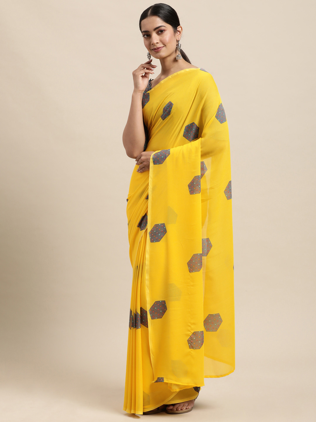 

KALINI Women Yellow & Grey Printed Saree