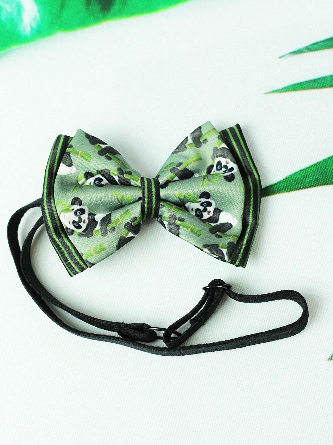 

Tossido Girls Green & Black Printed Layered Bow With Adjustable Elastic Hairband