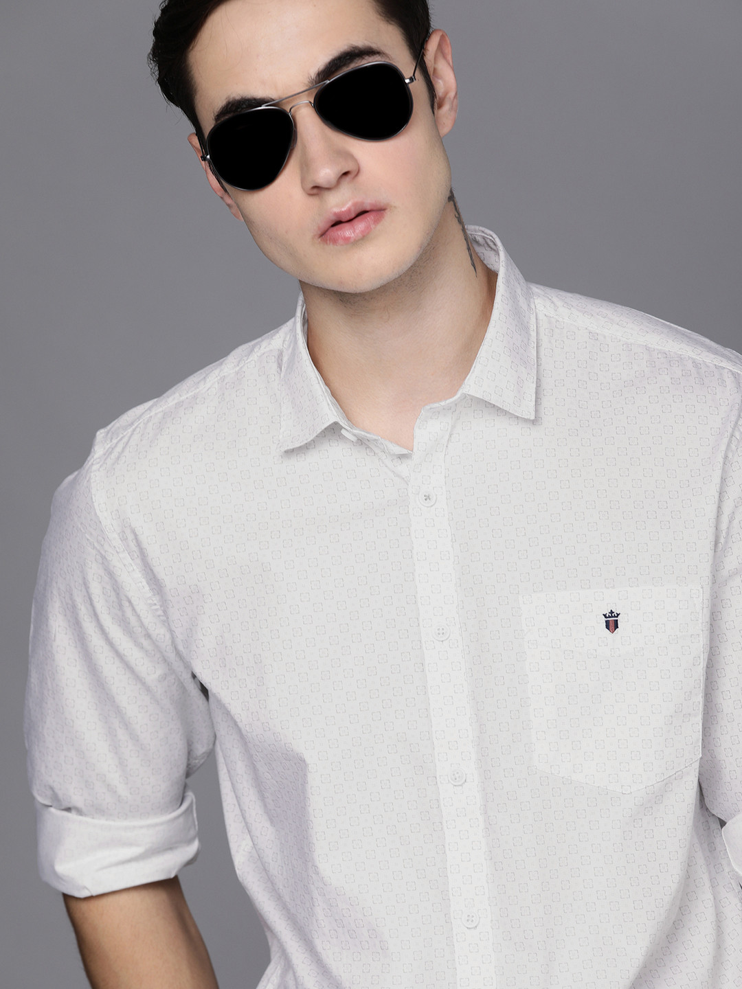 

Louis Philippe Sport Men White & Grey Slim Fit Printed Pure Cotton Casual Shirt