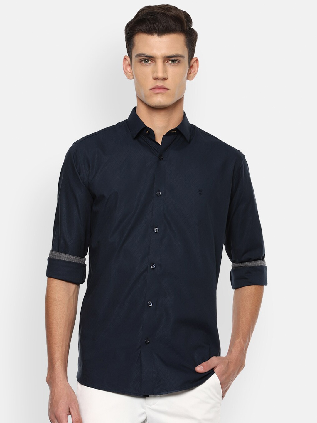 

V Dot Men Navy Blue Casual Shirt