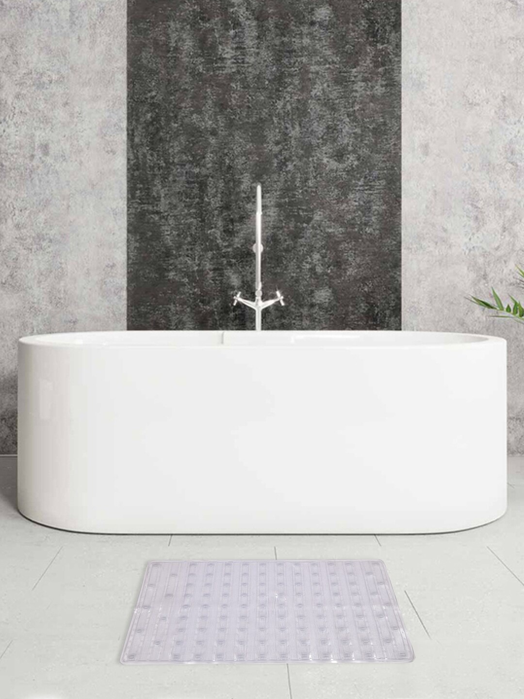 

Clasiko White Textured Anti Skid Bath Mat