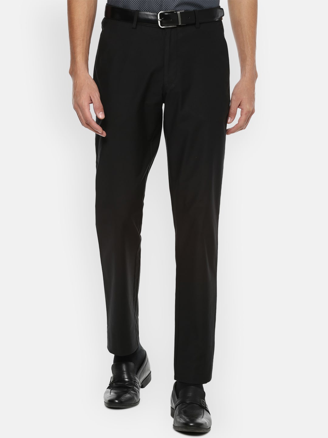 

Louis Philippe Men Black Solid Slim Fit Trousers