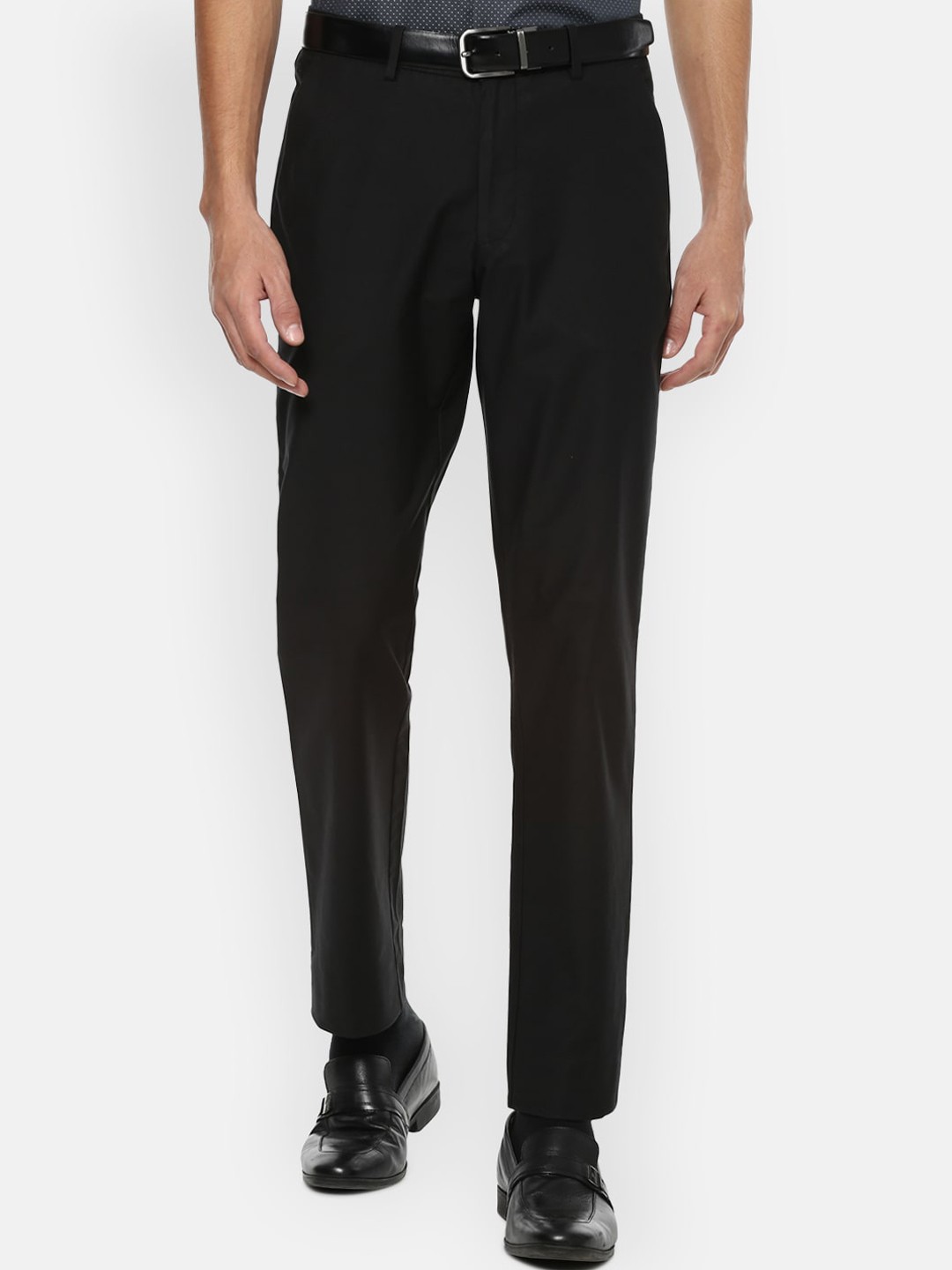 

Louis Philippe Men Black Solid Slim Fit Trousers