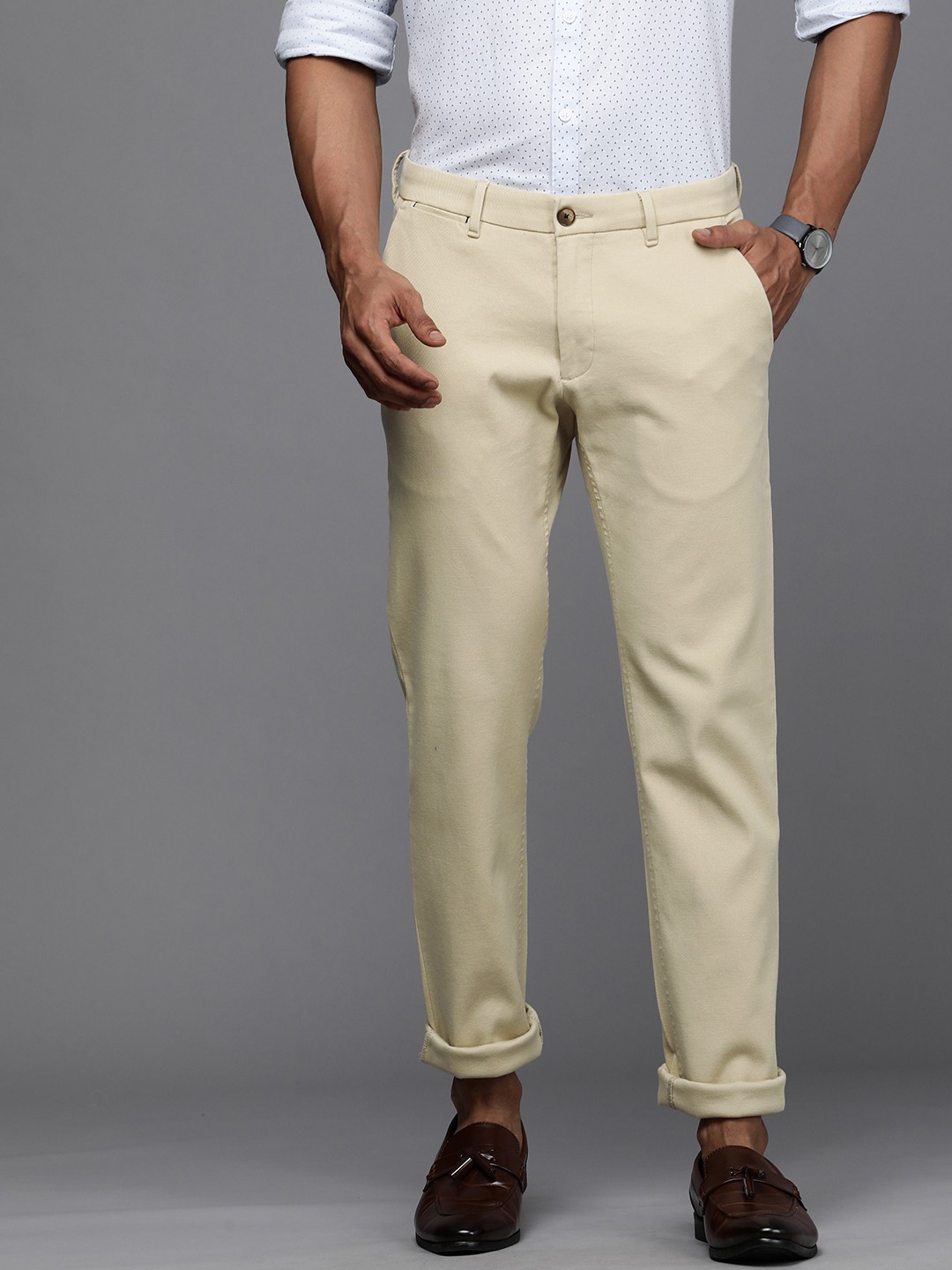 

Louis Philippe Sport Men Khaki Self Designed Tapered Fit Trousers
