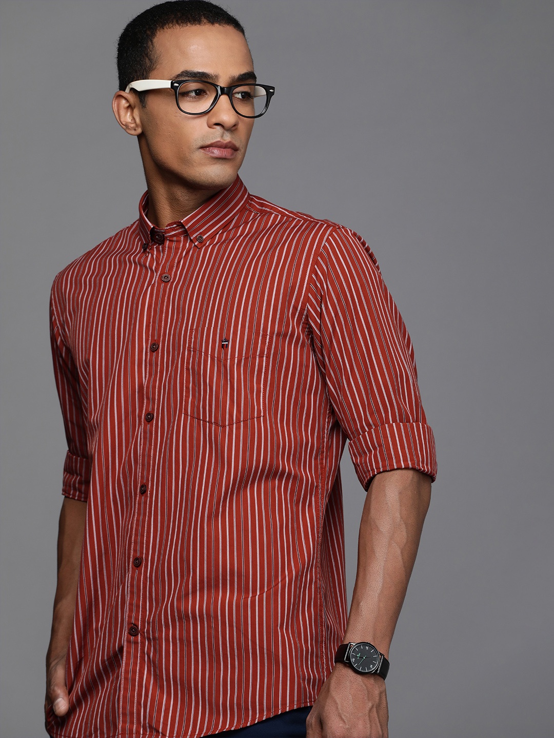 

Louis Philippe Sport Men Red & Blue Slim Fit Striped Casual Shirt