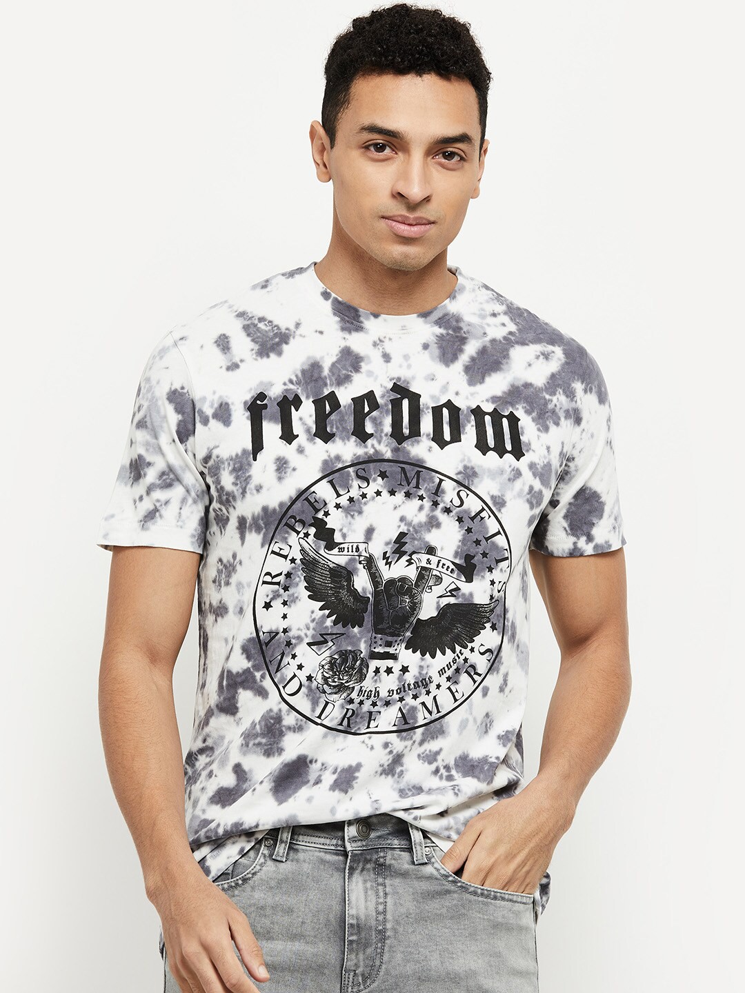 

max Men Grey Dyed T-shirt