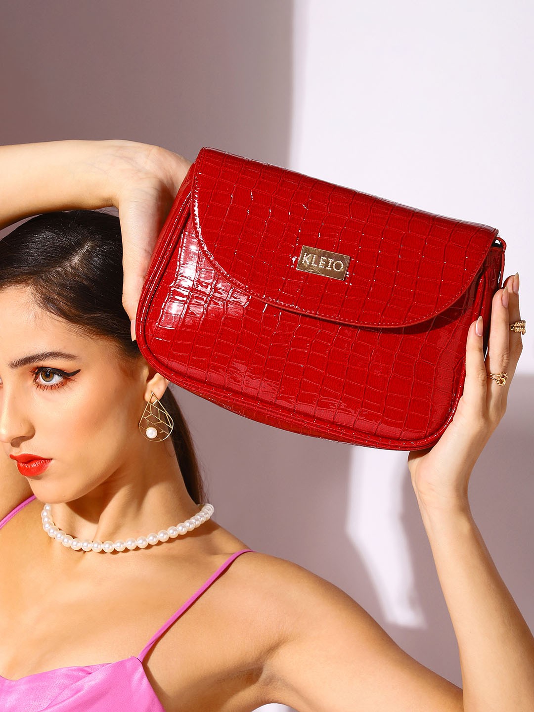 

KLEIO Women Croco Textured Baguette Bag with Dual Handles, Red