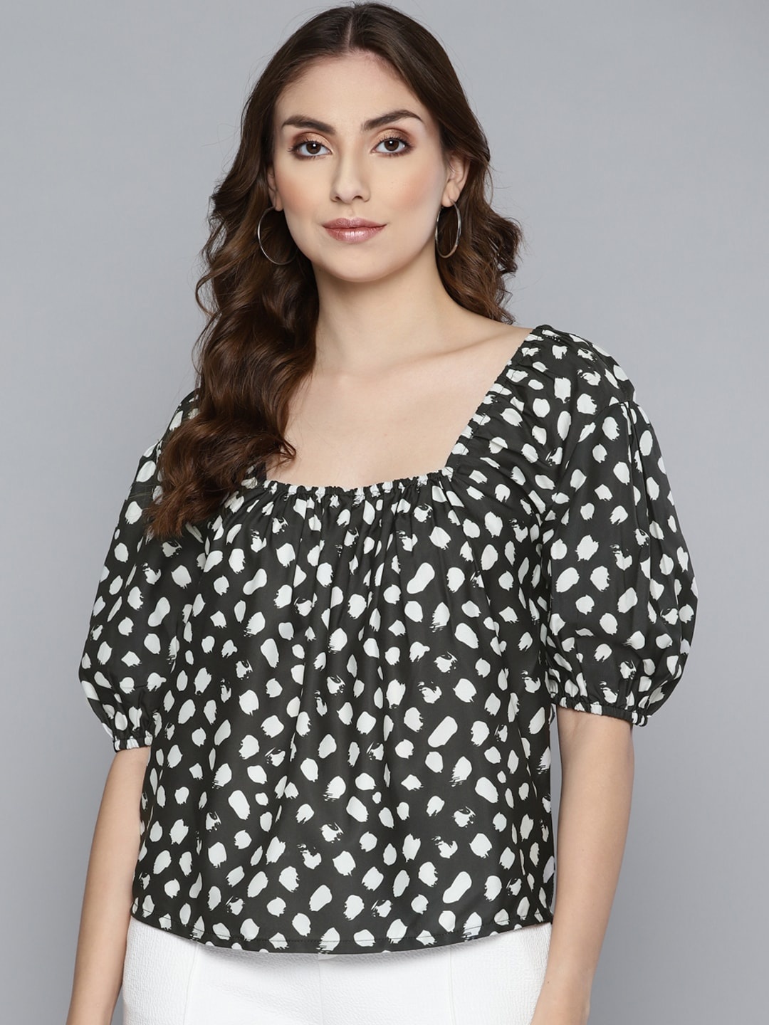 

HERE&NOW Black & Off White Abstract Print Crepe Top