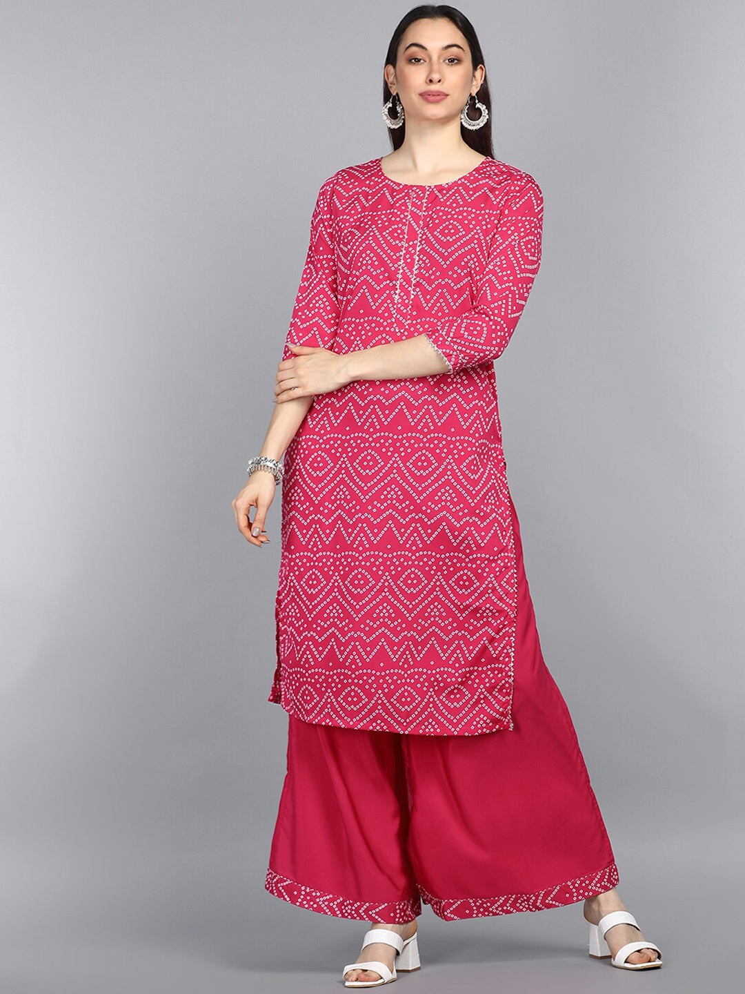 

AHIKA Women Magenta & White Printed Kurta With Palazzos