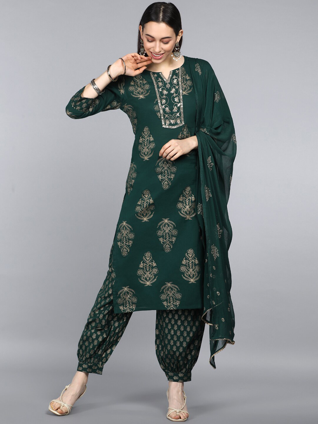 

AHIKA Women Green Ethnic Motifs Printed Layered Pure Cotton Kurta with Salwar & Dupatta