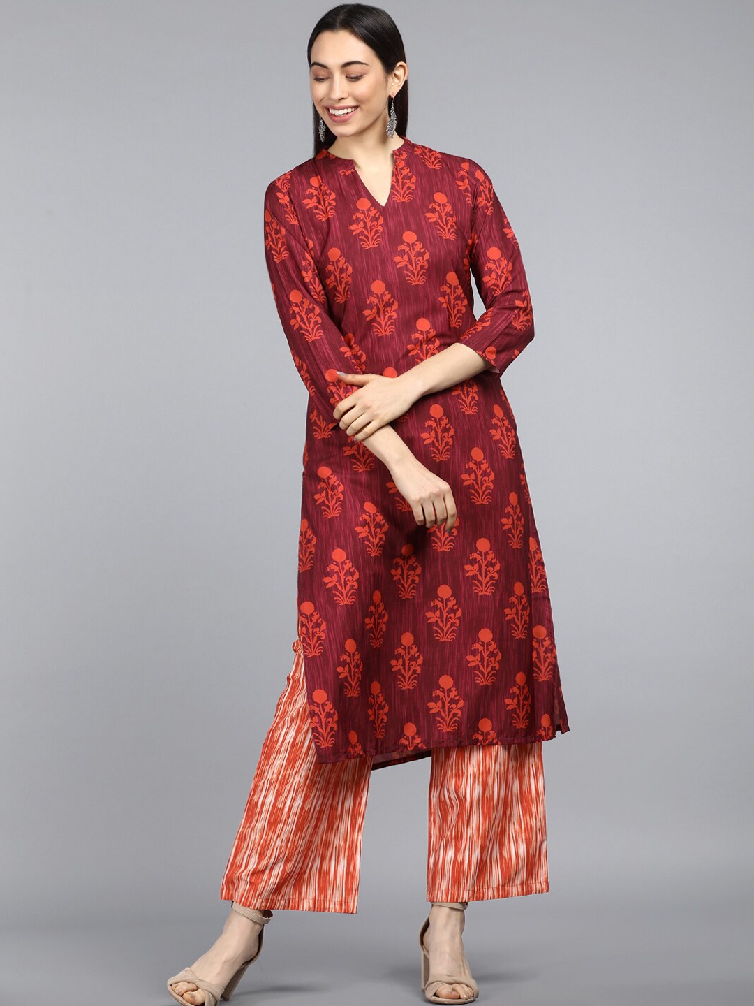 

AHIKA Women Maroon Ethnic Motifs Printed Kurta with Trousers