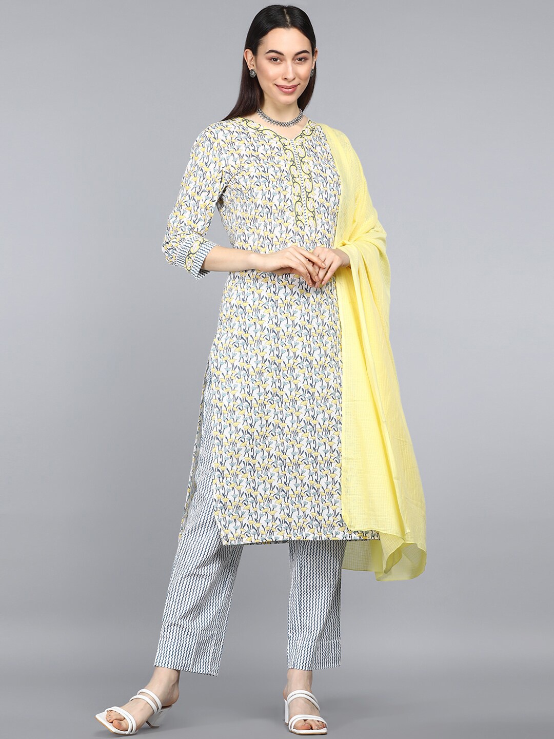 

AHIKA Women White & Blue Floral Printed Pure Cotton Kurta With Trousers & Dupatta