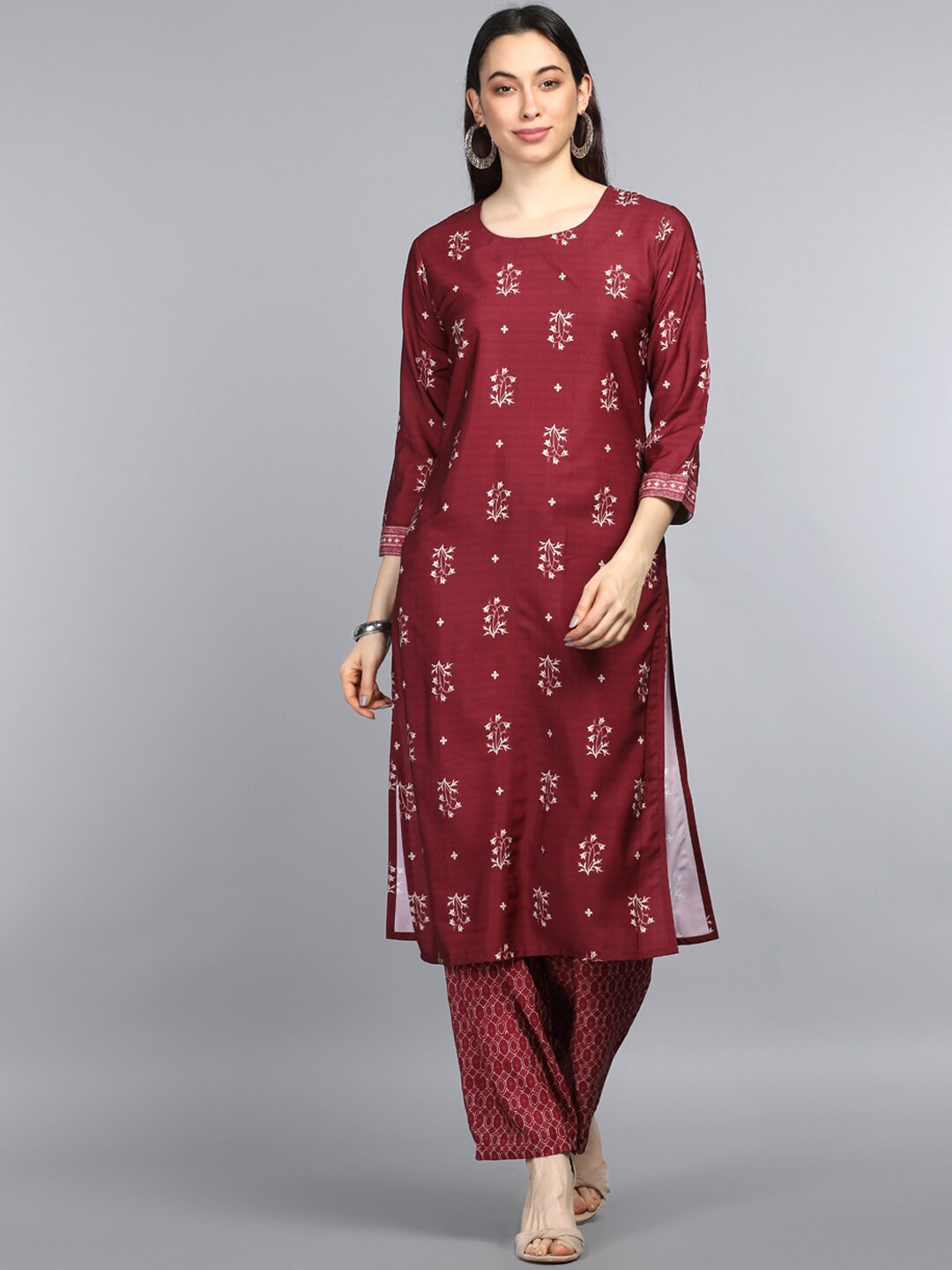 

AHIKA Women Maroon & White Ethnic Motifs Printed Kurta With Trousers