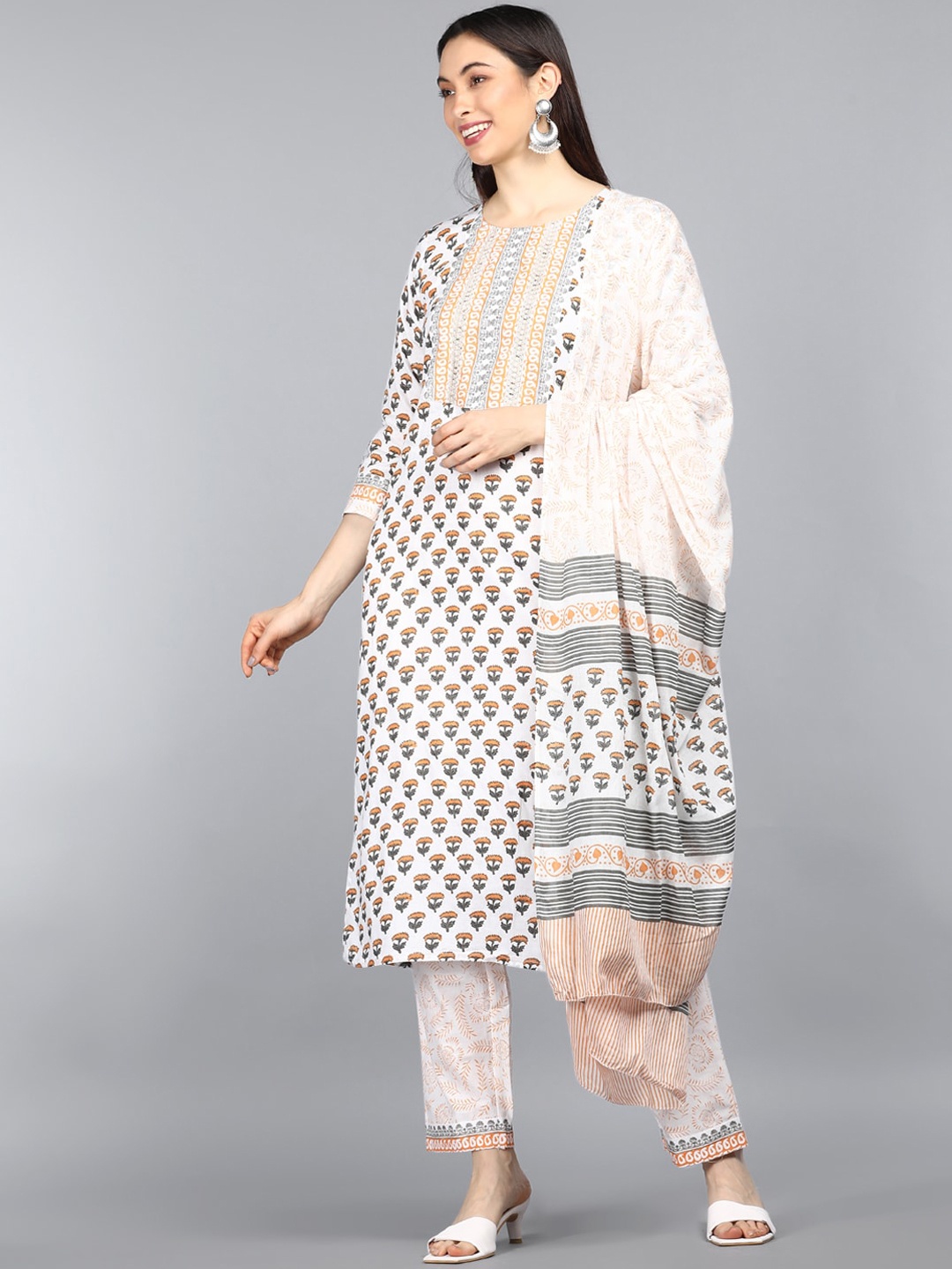 

AHIKA Women White Ethnic Motifs Printed Pure Cotton Kurta with Trousers & With Dupatta