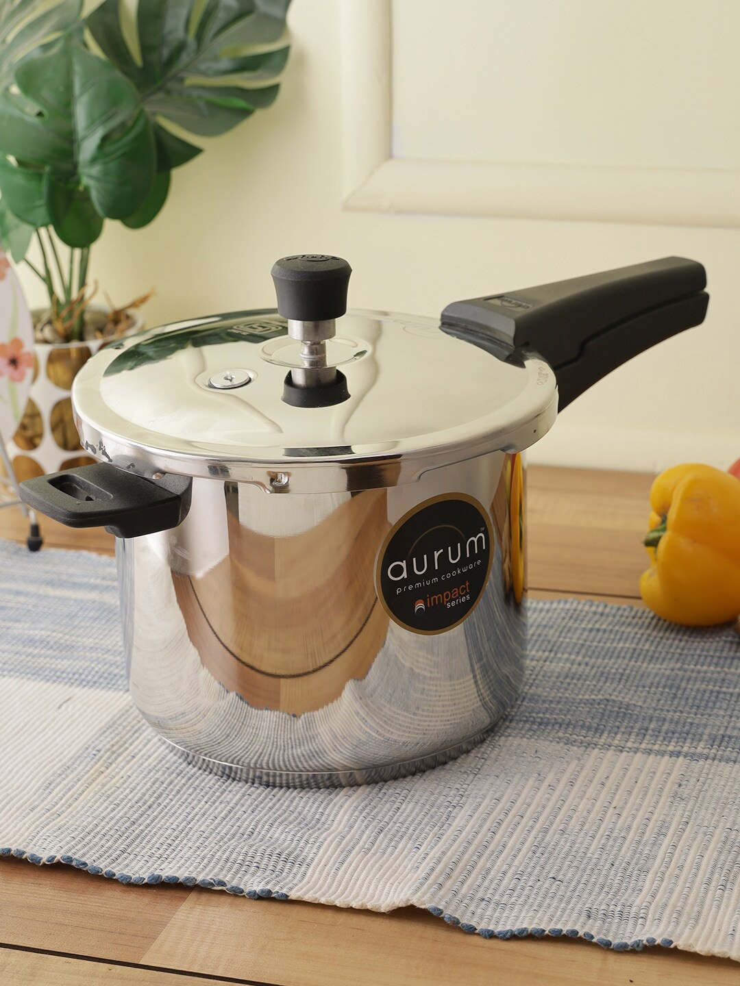 

AURUM Silver-Toned & Black Induction Bottom Pressure Cooker