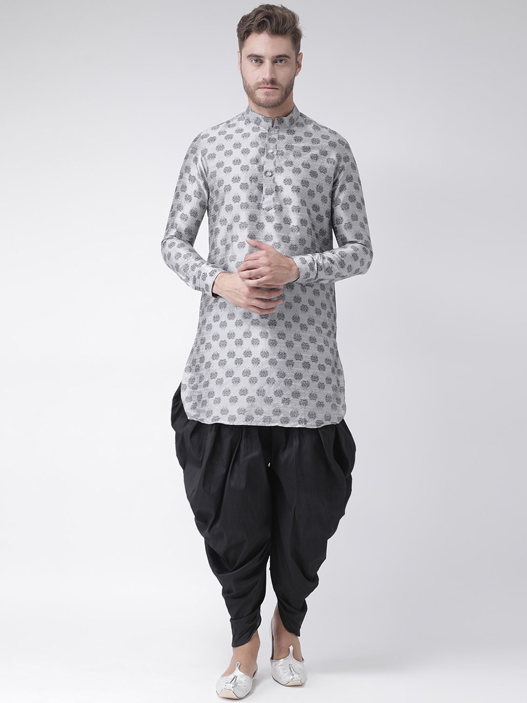 DEYANN Men Silver-Toned Floral Printed Dupion Silk Kurta with Patiala