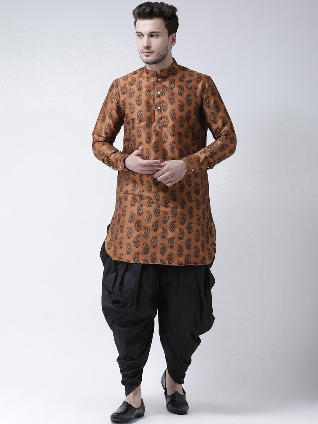 

DEYANN Men Copper-Toned Paisley Printed Dupion Silk Kurta with Dhoti Pants