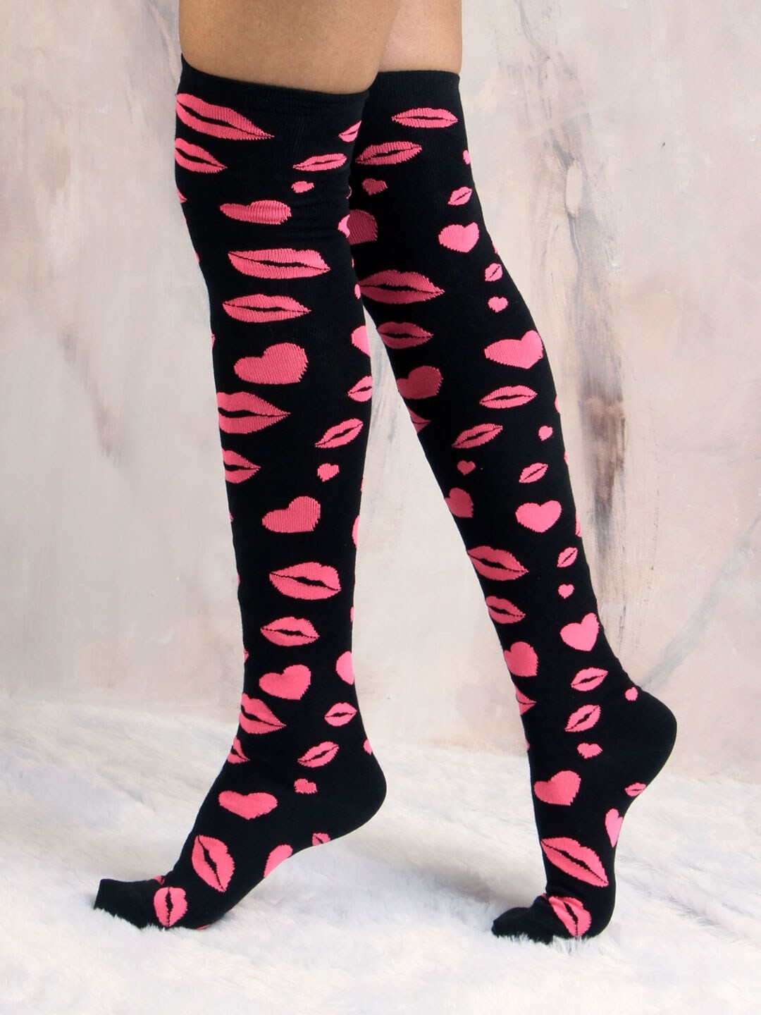 

Bonjour Women Black & Pink Printed Knee High Socks