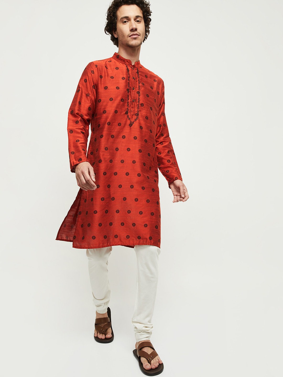 

max Men Rust & Black Ethnic Motifs Printed Mandarin Collar Regular Sleeves Straight Kurta