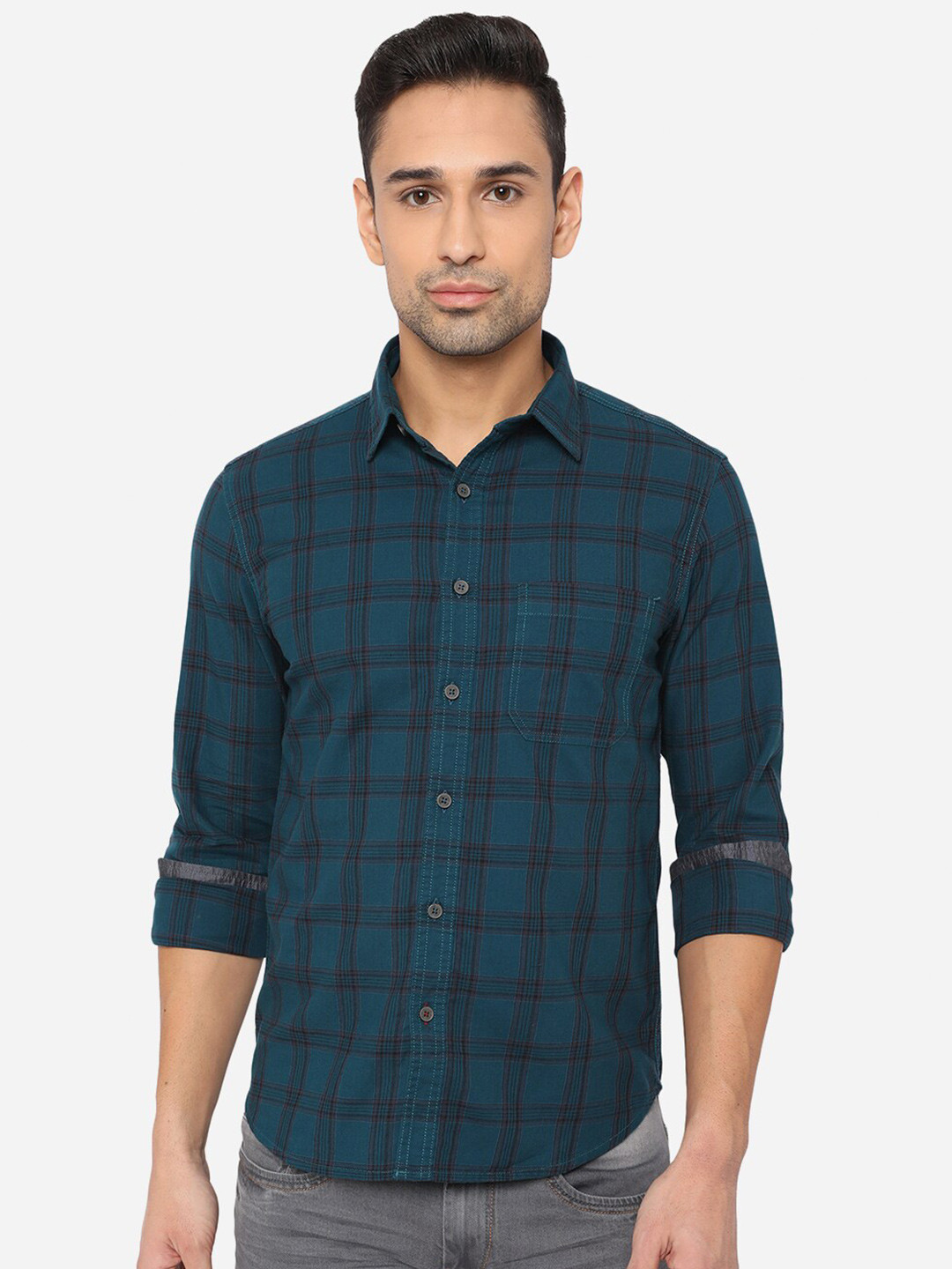 

Greenfibre Men Blue Slim Fit Pure Cotton Checked Casual Shirt