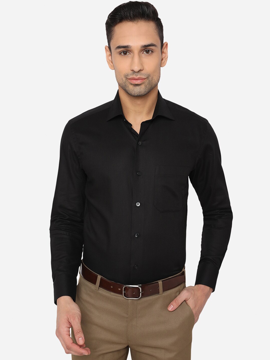 

METAL Men Black Slim Fit Micro Ditsy Opaque Printed Cotton Formal Shirt with Chest Pocket