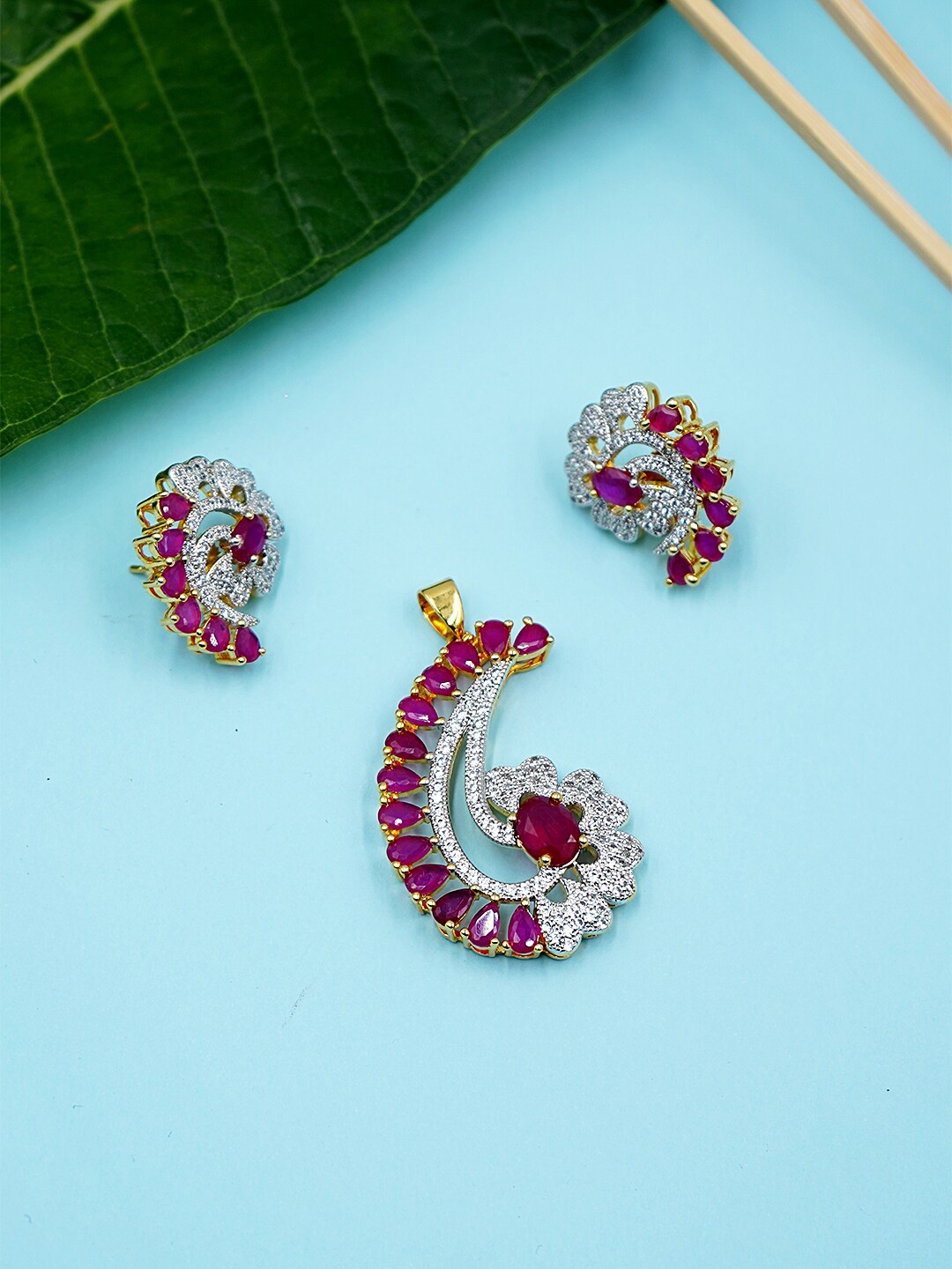 

Voylla Pink & White Spiral Cubic Zirconia Studded Pendant Set