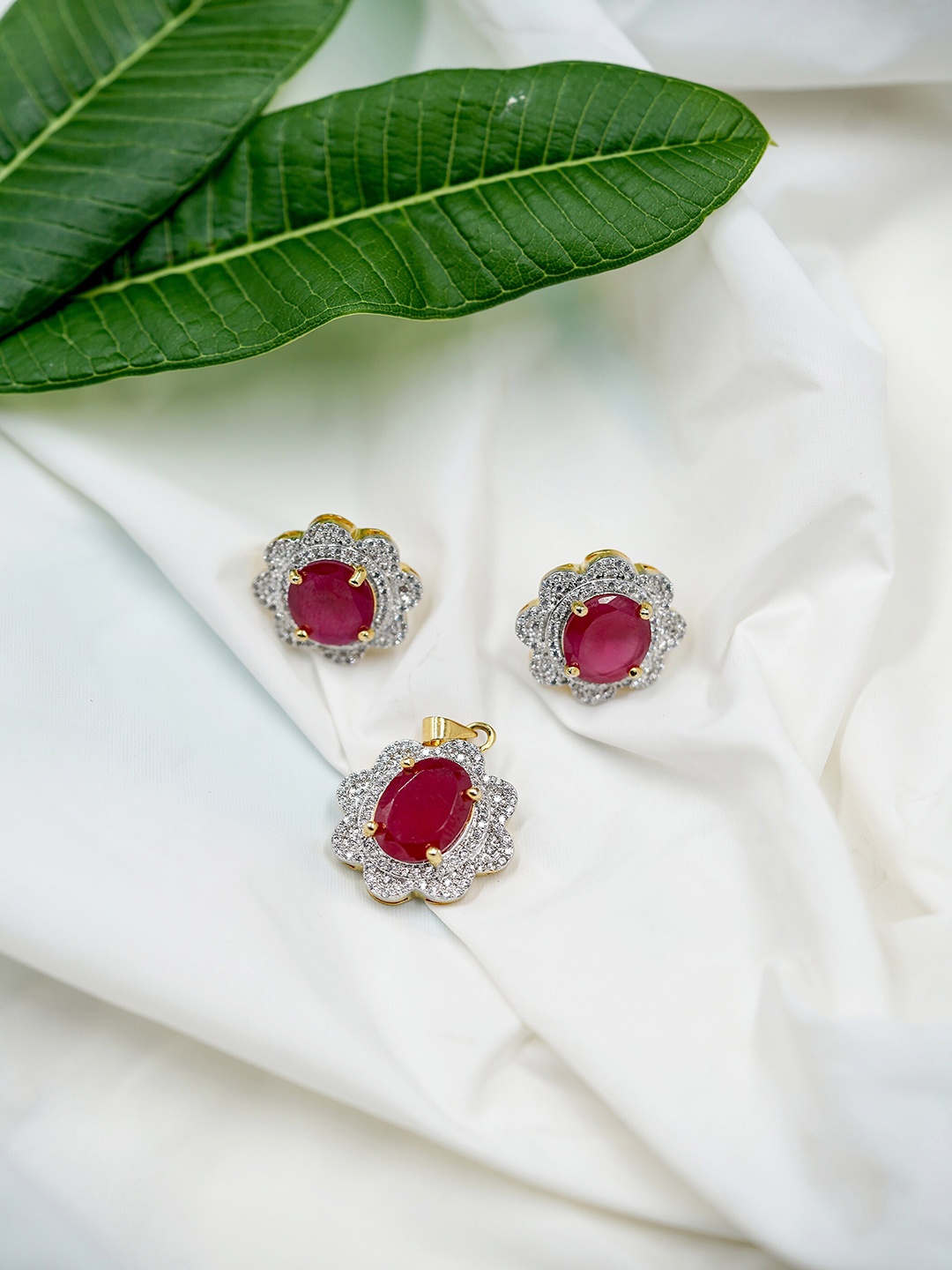 

Voylla Pink & Gold-Toned & Brass-Plated CZ Enamelled Jewellery Set
