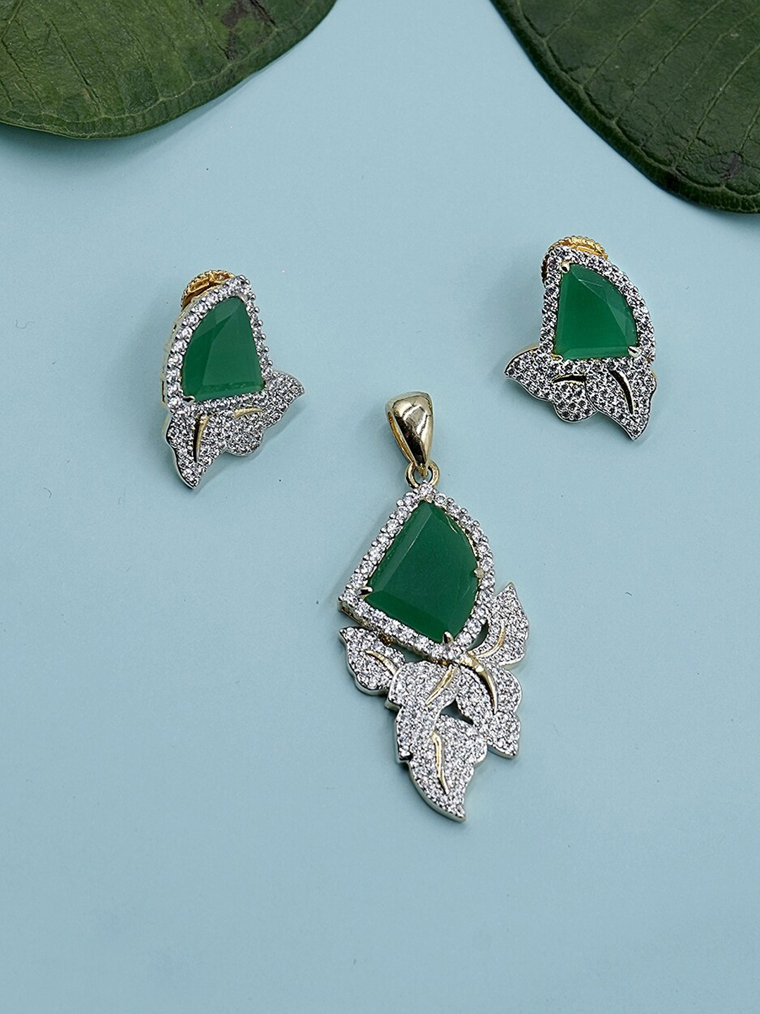

Voylla Green & White Emerald Jewllery Set