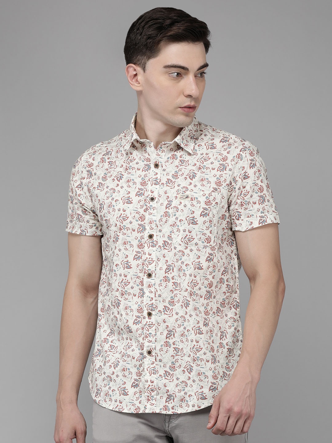 

U S Polo Assn Denim Co Men White & Red Floral Printed Pure Cotton Casual Shirt