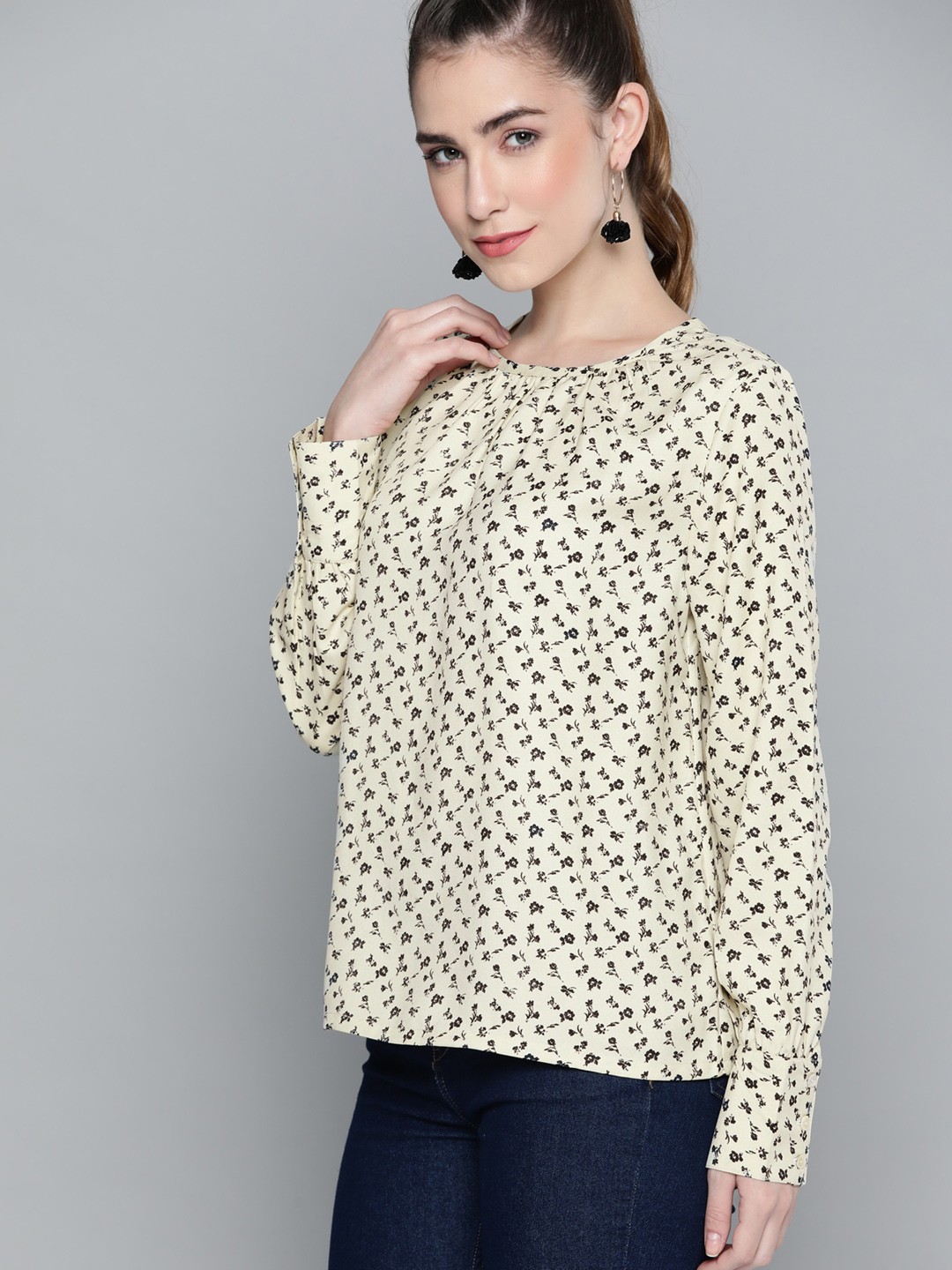 

HERE&NOW Women Yellow & Black Floral Print Gathered Neck Top