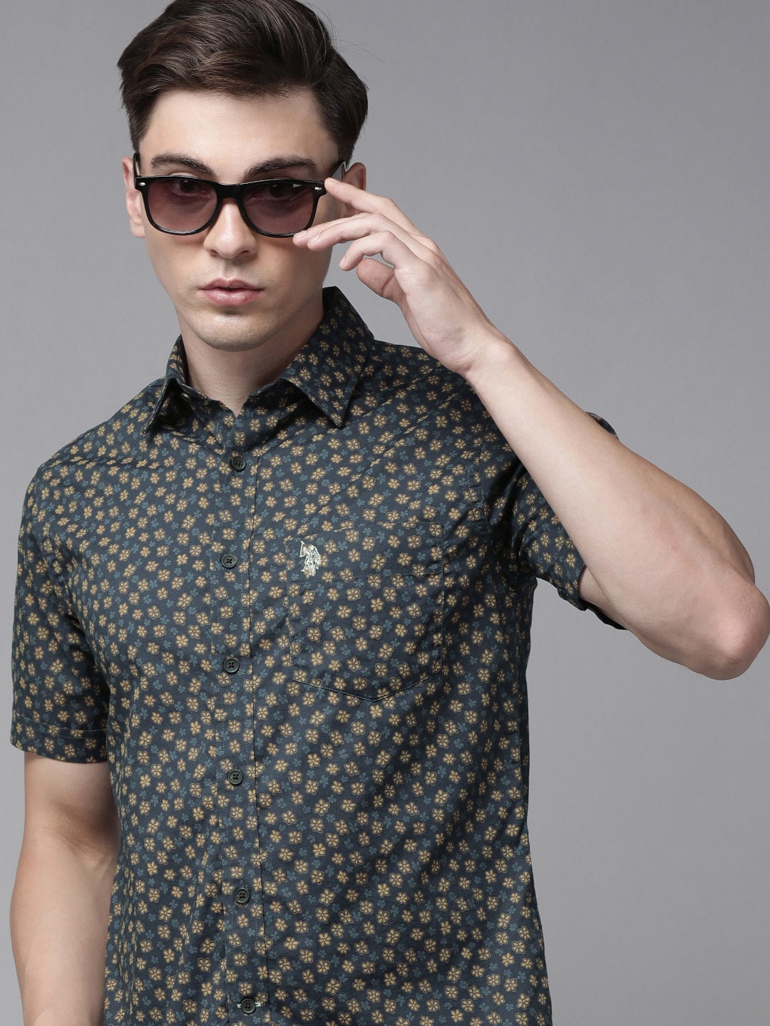 

U S Polo Assn Men Teal Green Tailored Fit Floral Printed Casual Shirt