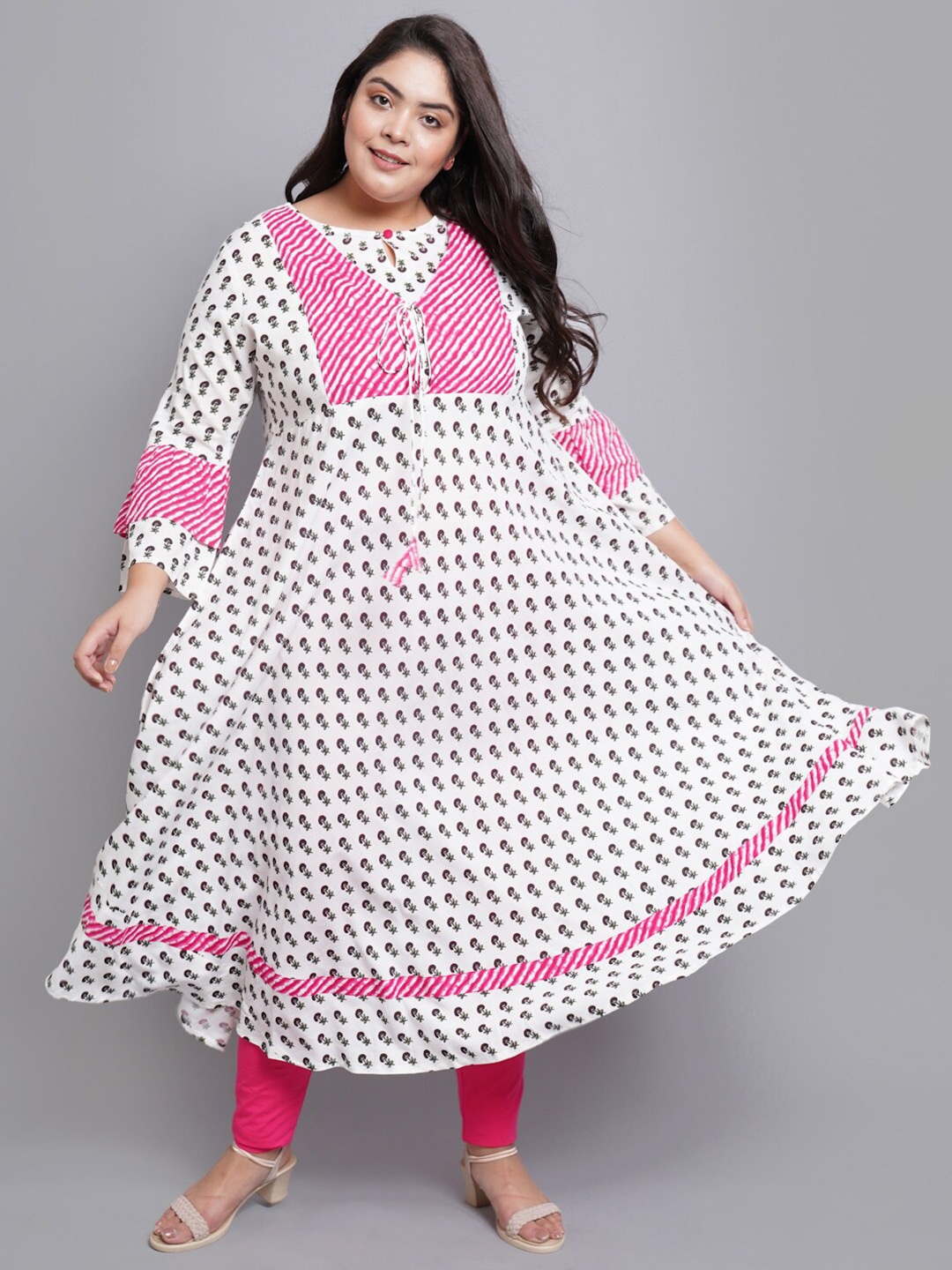 YASH GALLERY Women White & Pink Floral Printed Keyhole Neck Anarkali Kurta