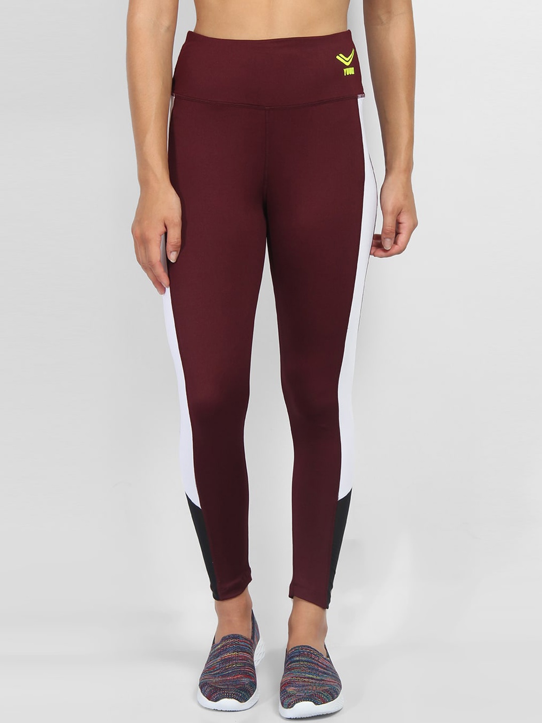 

Yuuki Women Maroon Solid Tights