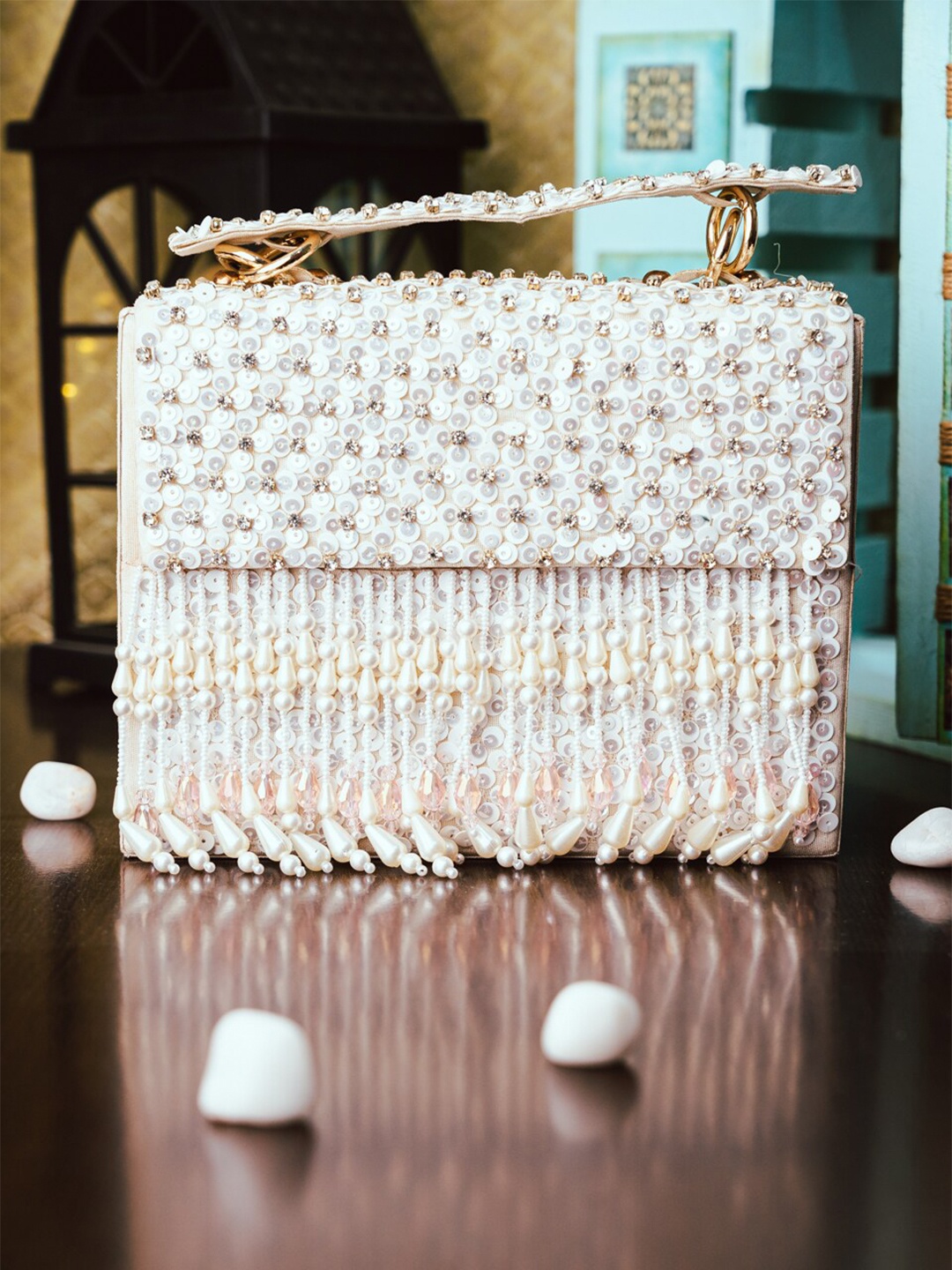 

NR By Nidhi Rathi White Embellished Box Clutch