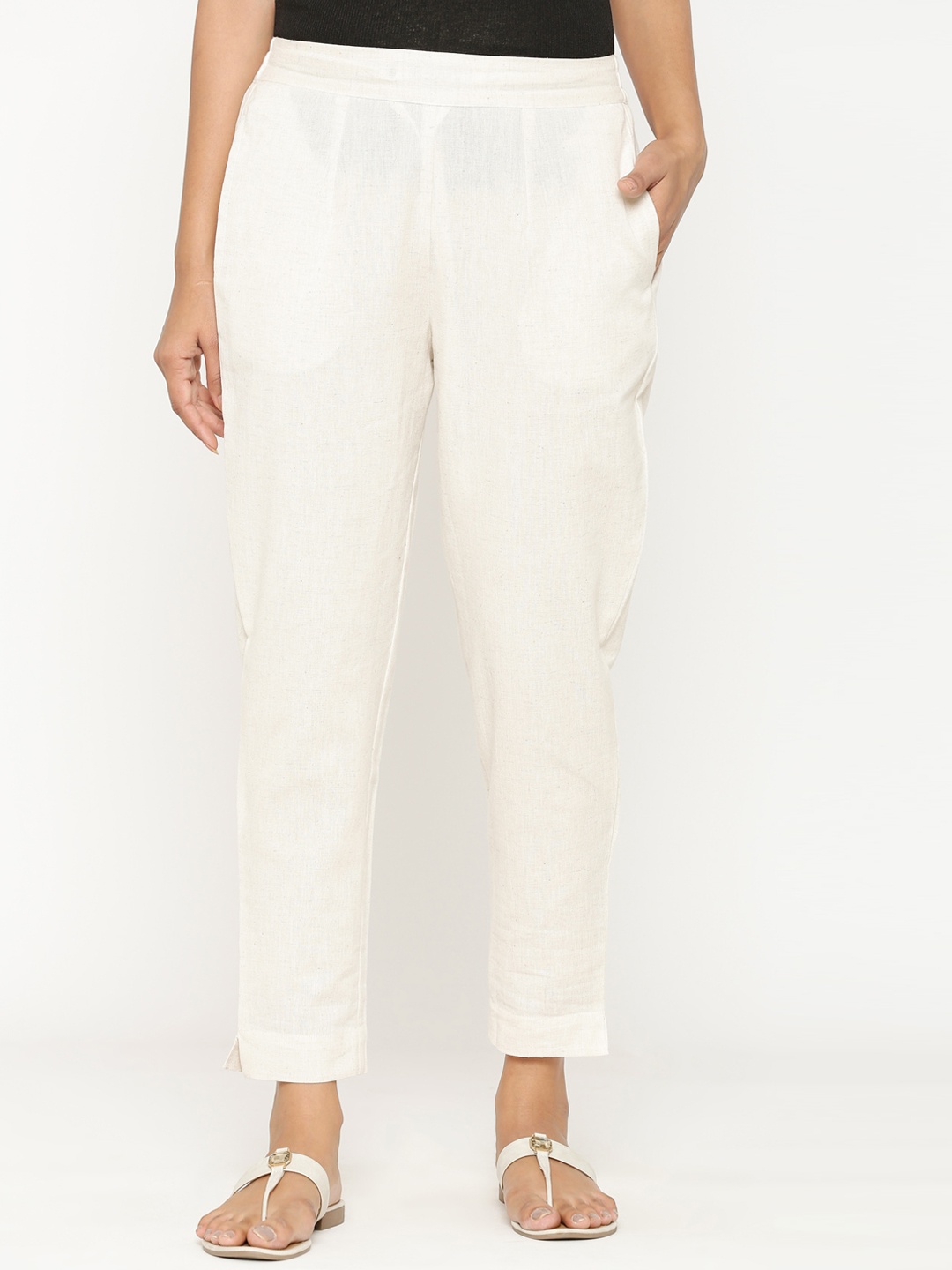 

MAIYEE Women Off White Trousers