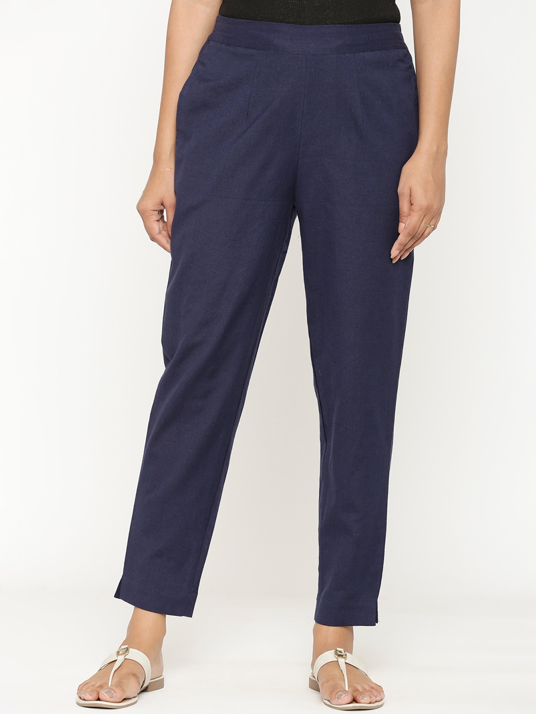 

MAIYEE Women Navy Blue Pleated Trousers