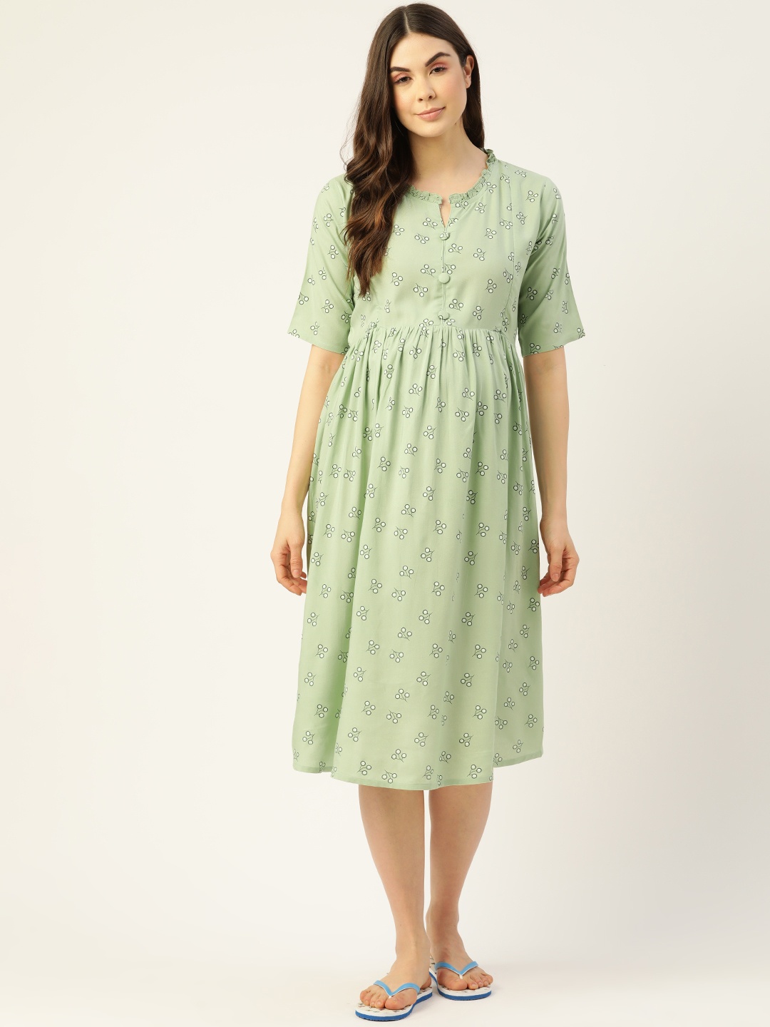 

Sweet Dreams Women Green Floral Printed Maternity Nightdress