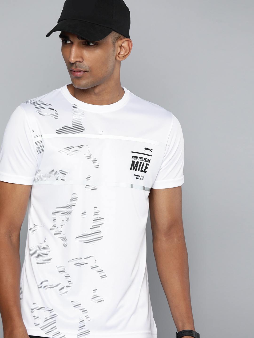 

Slazenger Men White & Grey Abstract Printed T-shirt