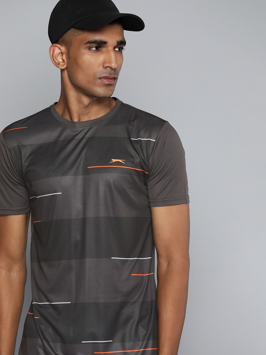 

Slazenger Men Charcoal Grey Striped T-shirt