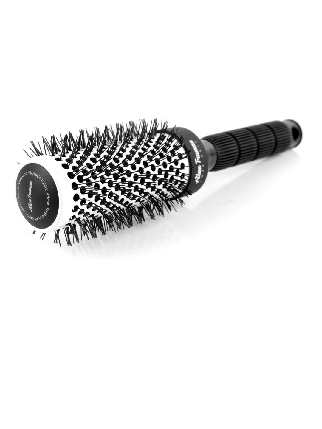

Alan Truman Medium Ceramic Blow-Drying Brush - White