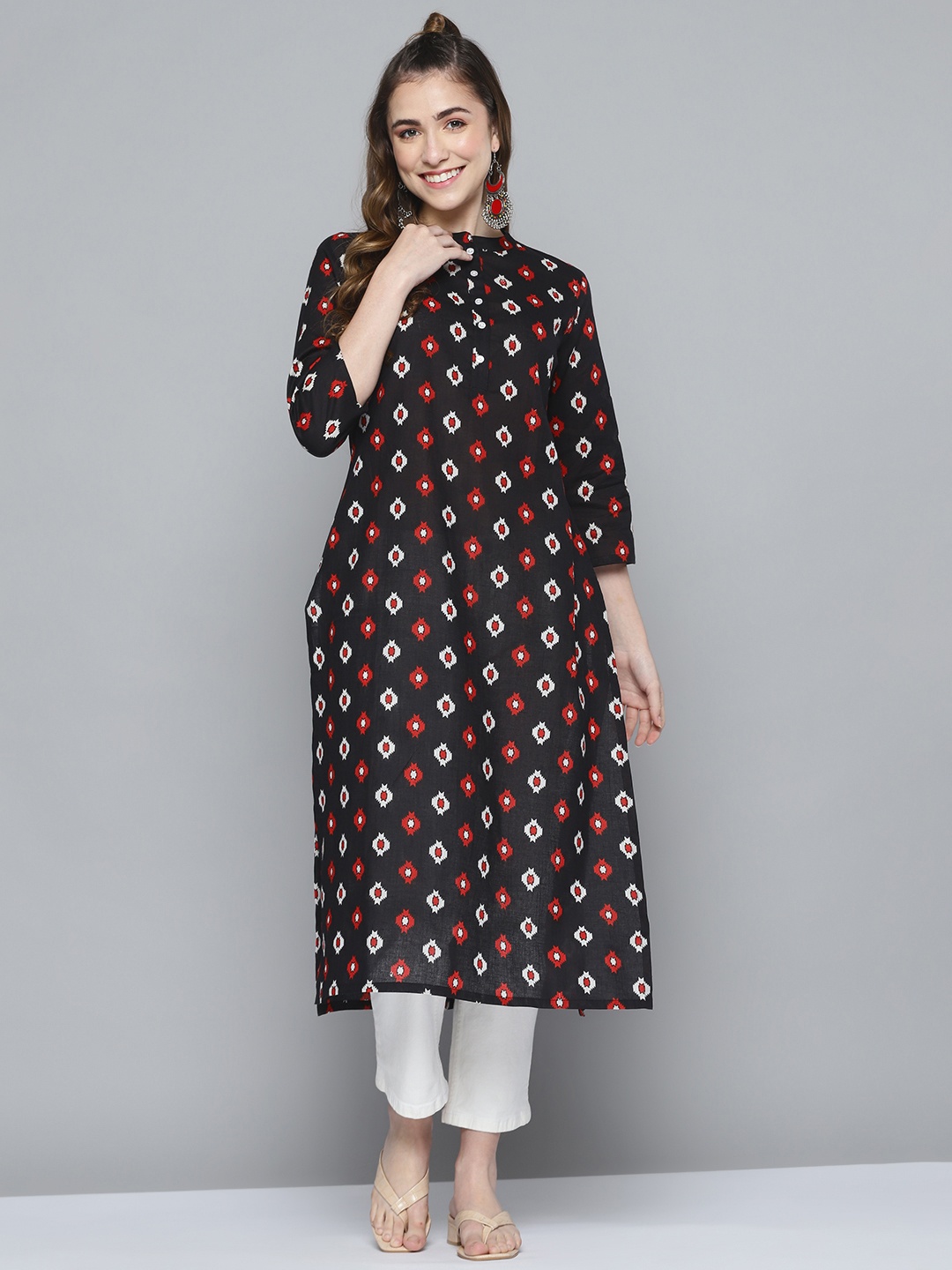 

HERE&NOW Women Black & Red Ethnic Motifs Printed Kurta