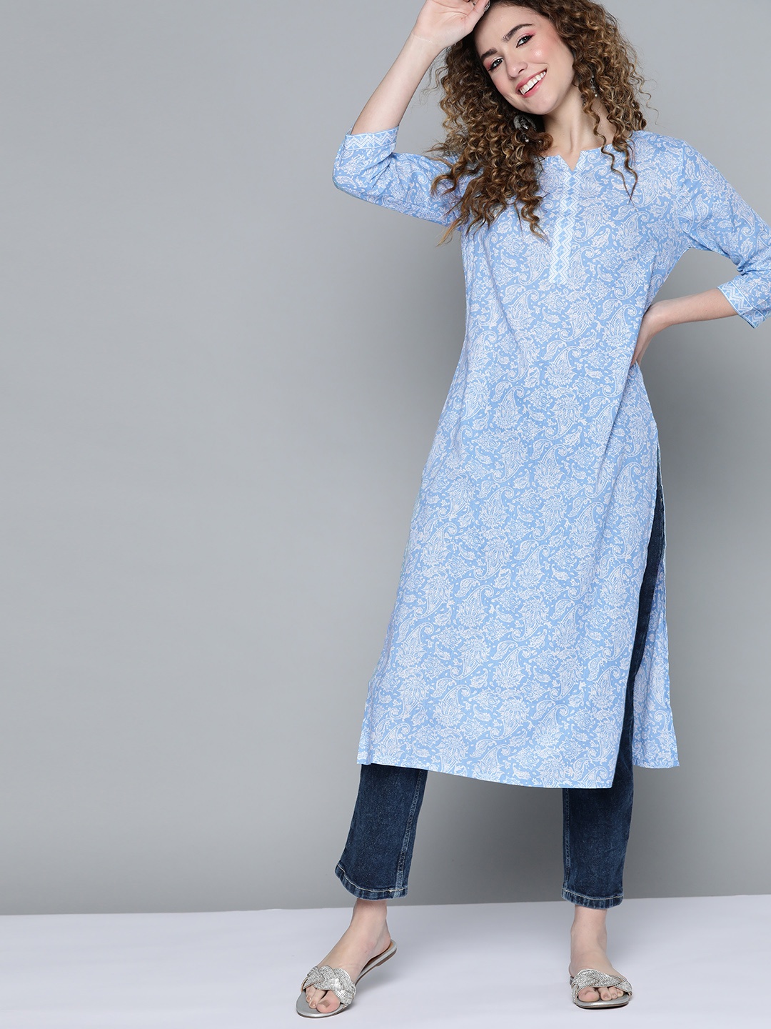 

HERE&NOW Women Blue & White Paisley Printed Kurta