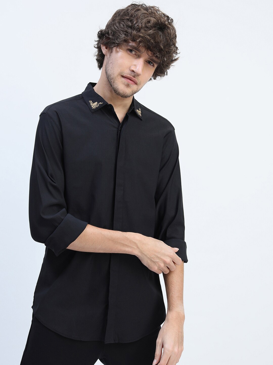 

HIGHLANDER Men Black Slim Fit Casual Shirt
