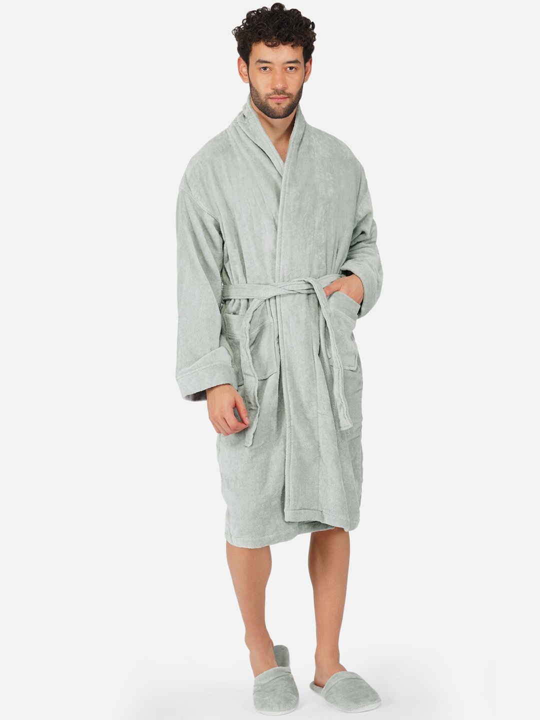 

RANGOLI Men Grey Solid Pure Cotton 550 GSM Bath Robe With Slipper